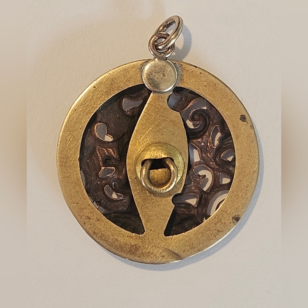 Antique Minerva Button Pendant c.1900 | English Art Nouveau Goddess Medallion - Picture 2 of 4